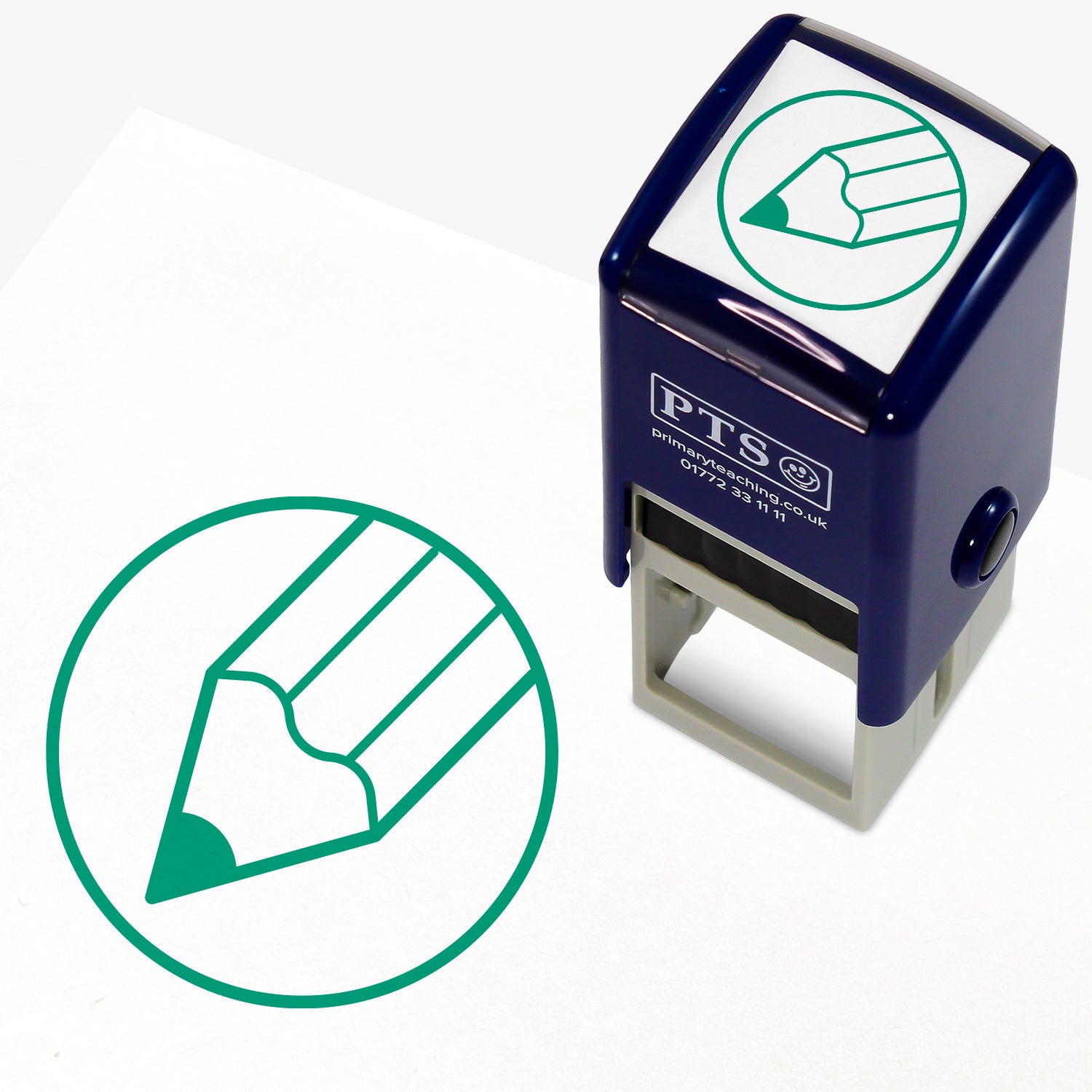 Pencil Grip Stamper – 25mm pre-inked teacher stamp featuring a green outline of a pencil within a circle, designed to remind pupils to improve their pencil grip in handwriting tasks.
