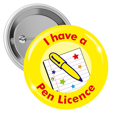 10 I Have a Pen Licence Badges - Yellow - 38mm